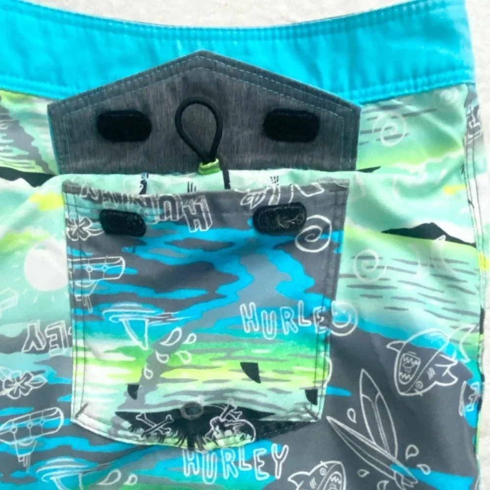 Hurley Tropical Palm Shark Print Board Shorts‎ Boys 20/30 Blue Green